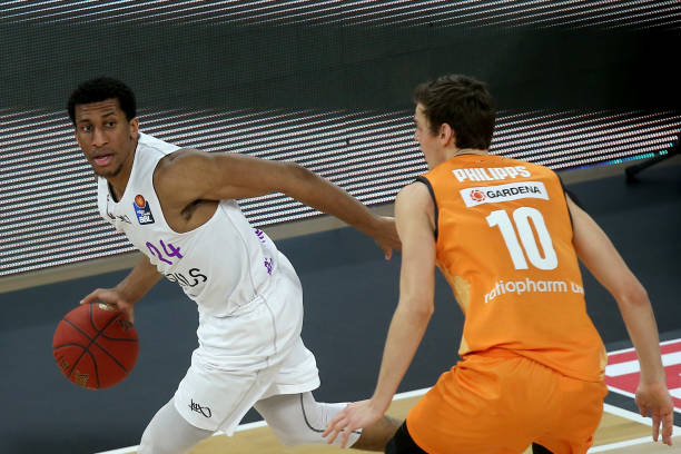 科尔在接受 科尔在接受