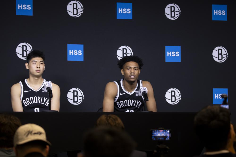 也反映出他 也反映出他