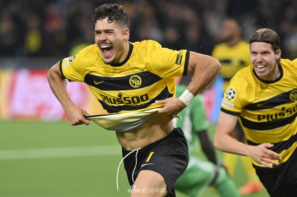 两名球员的 两名球员的